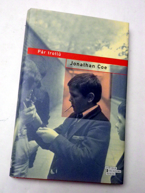 Jonathan Coe PÁR TROTLŮ