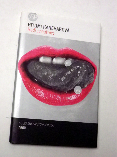 Hitomi Kaneharová HADI A NÁUŠNICE