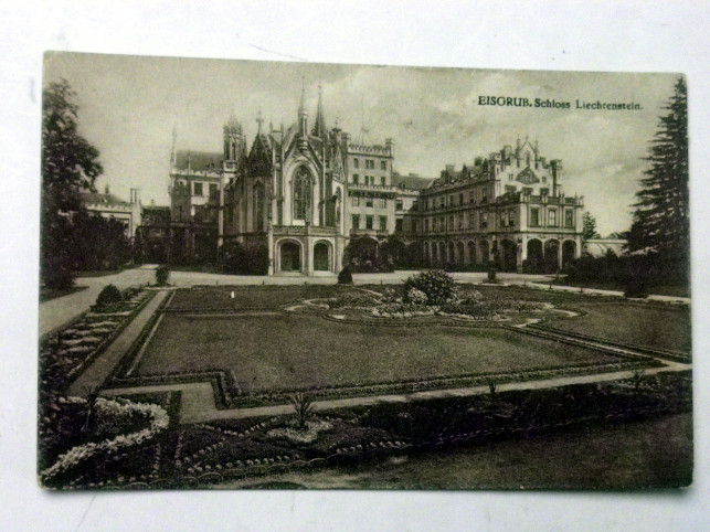 LEDNICE SCHLOSS LIECHTENSTEIN