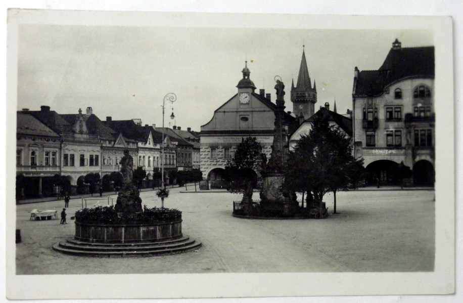 DVŮR KRÁLOVÉ NAD LABEM - NÁMĚSTÍ