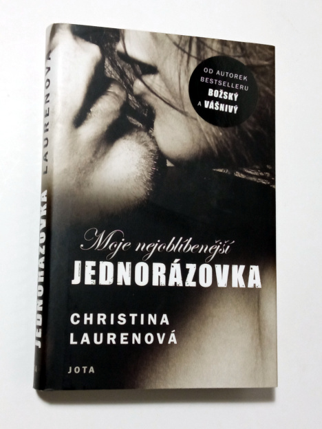 Christina Laurenová MOJE NEJOBLÍBENĚJŠÍ JEDNORÁZOVKA