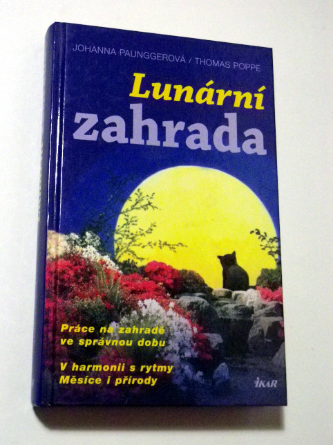 Johanna Paunggerová LUNÁRNÍ ZAHRADA