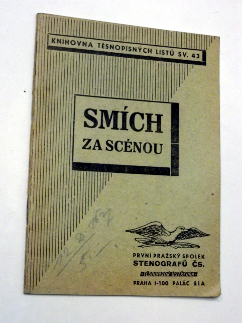 SMÍCH ZA SCÉNOU