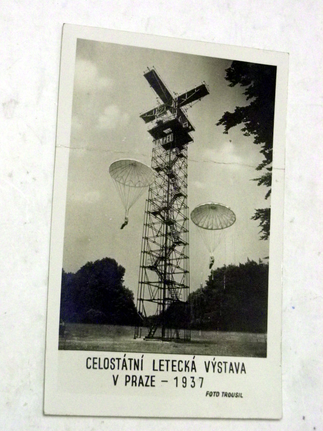 CELOSTÁTNÍ LETECKÁ VÝSTAVA V PRAZE 1937