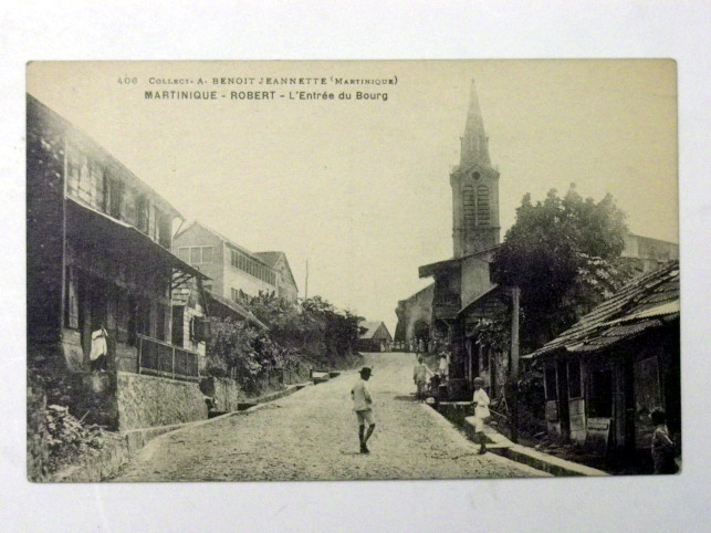 MARTINIQUE / ROBERT / L´ENTRÉE DU BOURG